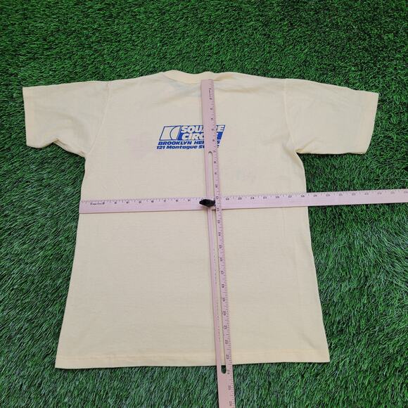 Vintage 80s New-York WNCN 104.3 FM Radio Shirt Womens S/M 18x23 Yellow - Picture 3 of 15